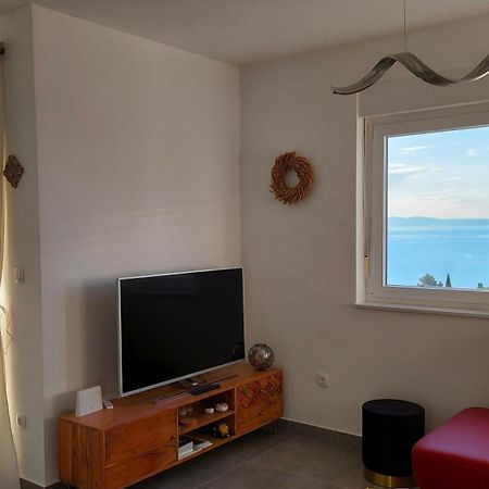 Apartment Vista Oasis With Pool And Terrace Trogir Exterior photo